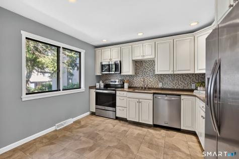 44 Byron Drive Avon CT 06001