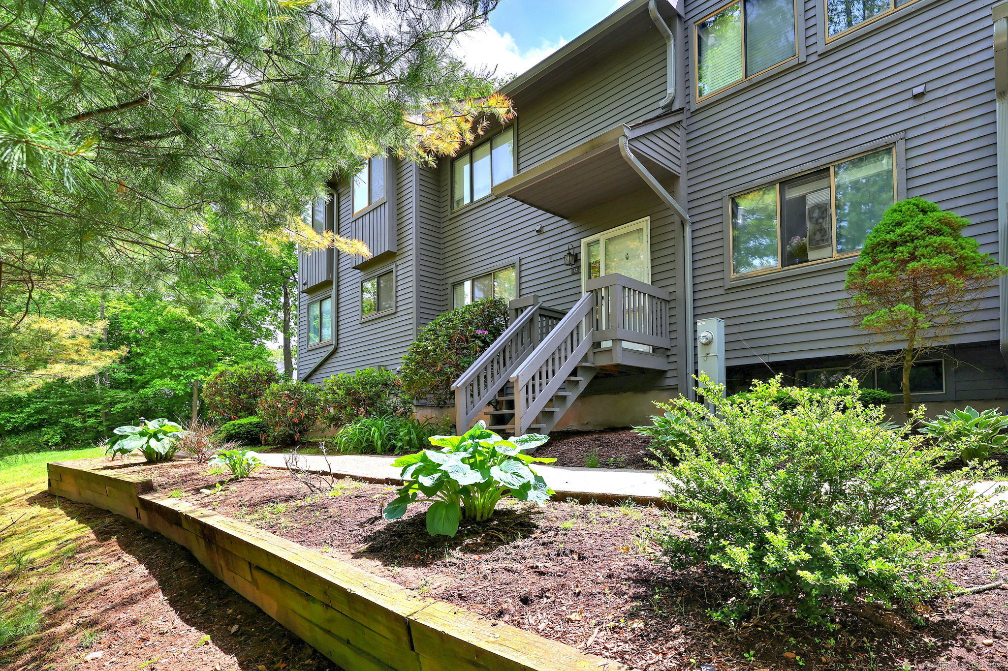 192 Conestoga Way Glastonbury CT 06033