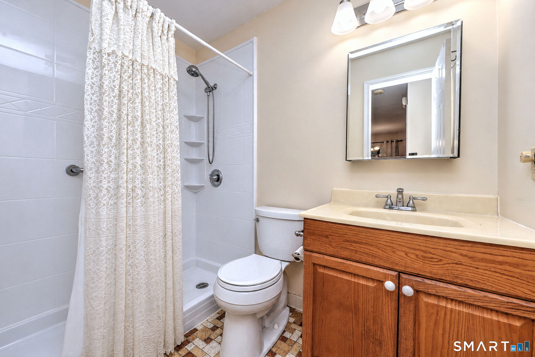 401 Swanson Crescent Milford CT 06461