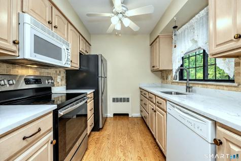 401 Swanson Crescent Milford CT 06461