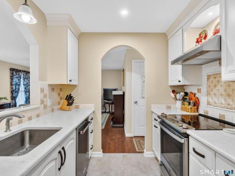 135 Foxbridge Village Road Branford CT 06405
