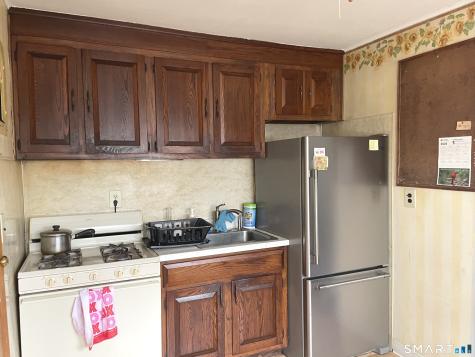 36 Bullard Court Stratford CT 06614