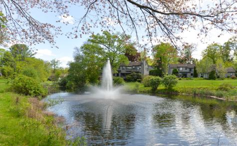 306 Heritage Village Southbury CT 06488
