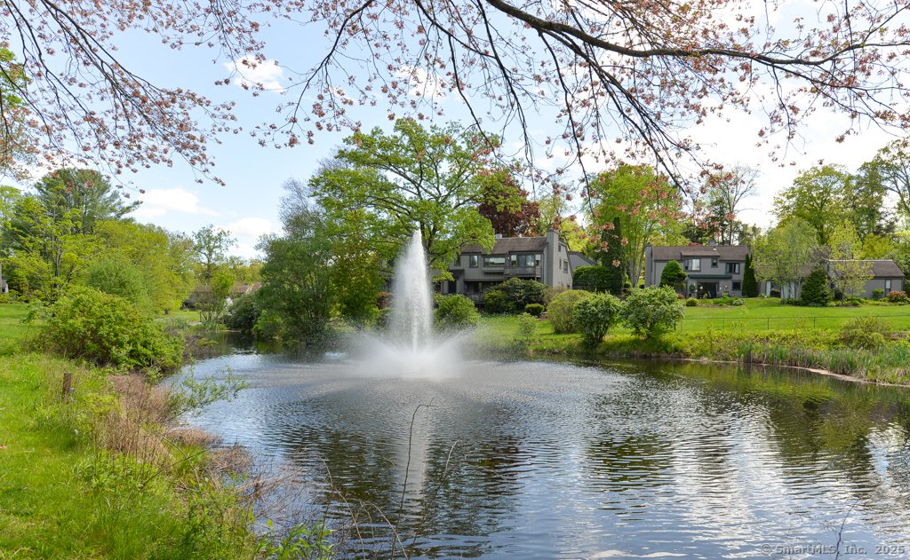 306 Heritage Village Southbury CT 06488