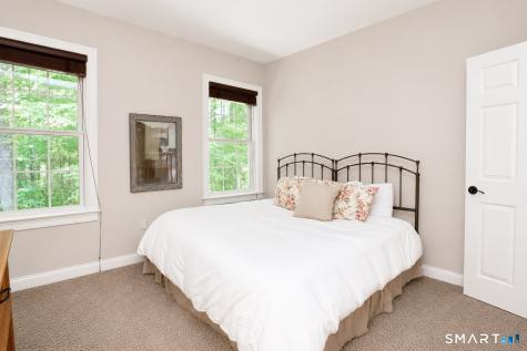 6 Ronan Way Simsbury CT 06070