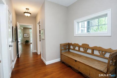 6 Ronan Way Simsbury CT 06070