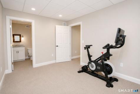 6 Ronan Way Simsbury CT 06070