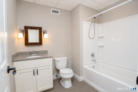 6 Ronan Way Simsbury CT 06070