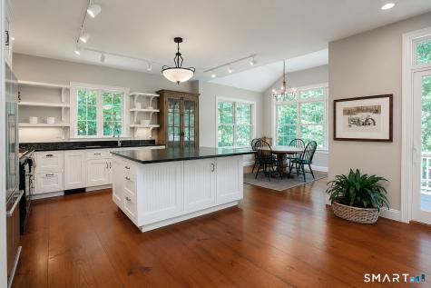 6 Ronan Way Simsbury CT 06070