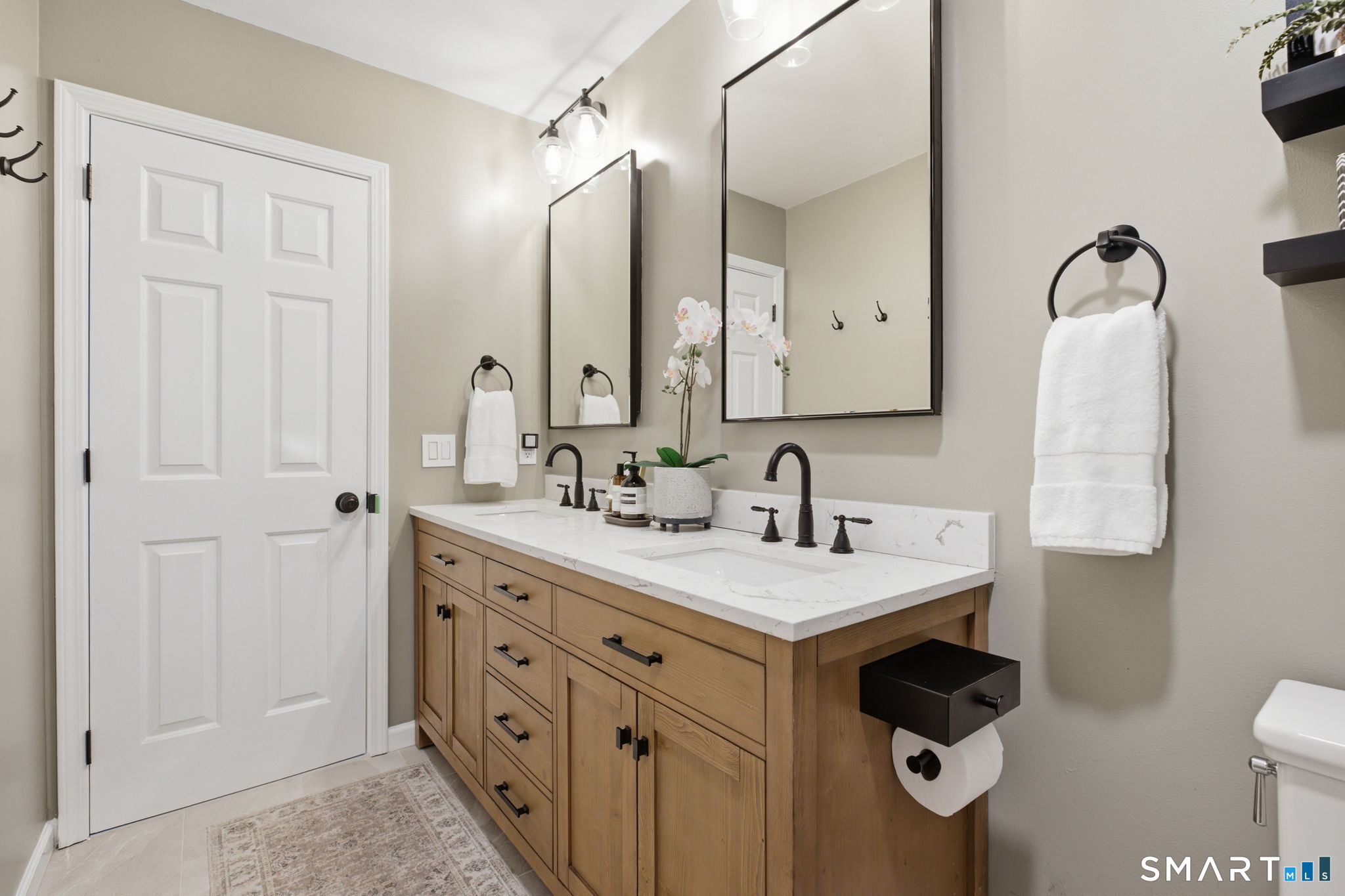 305 Mariners Walk Milford CT 06460