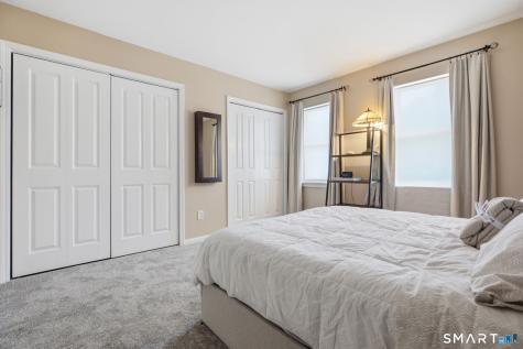 305 Mariners Walk Milford CT 06460