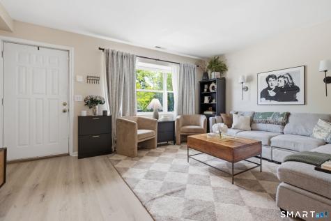 305 Mariners Walk Milford CT 06460
