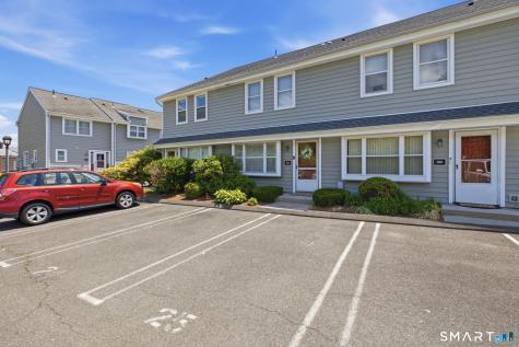 305 Mariners Walk Milford CT 06460
