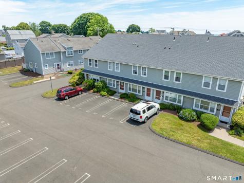 305 Mariners Walk Milford CT 06460
