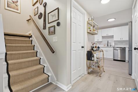 305 Mariners Walk Milford CT 06460