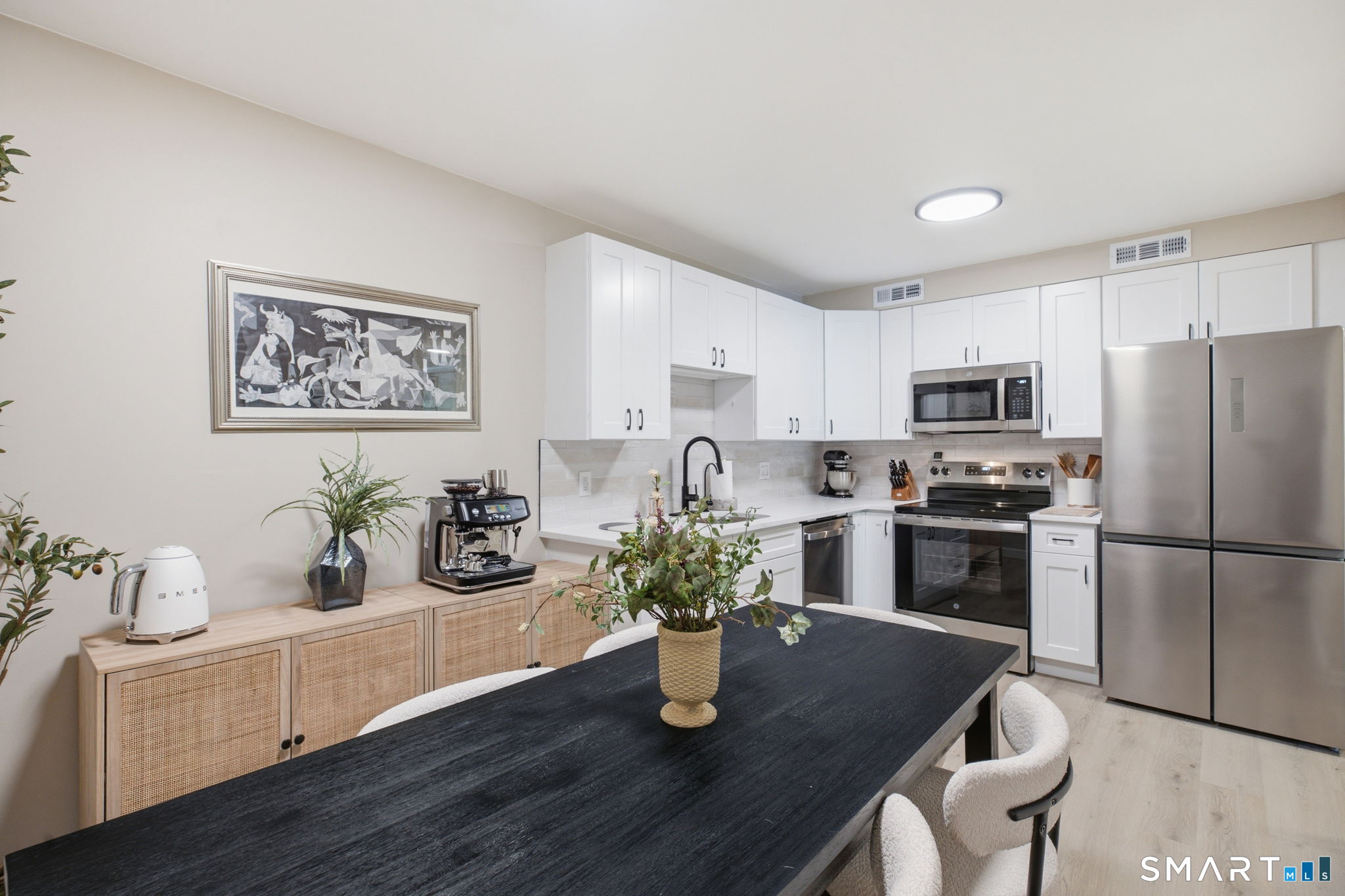 305 Mariners Walk Milford CT 06460