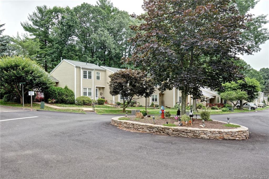 522 Settlers Wood Southington CT 06489