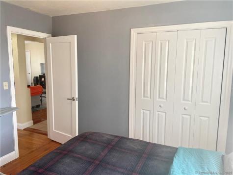 55 Oak Ridge Drive New Haven CT 06513