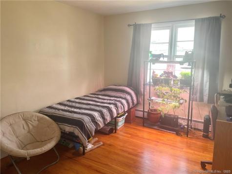 55 Oak Ridge Drive New Haven CT 06513