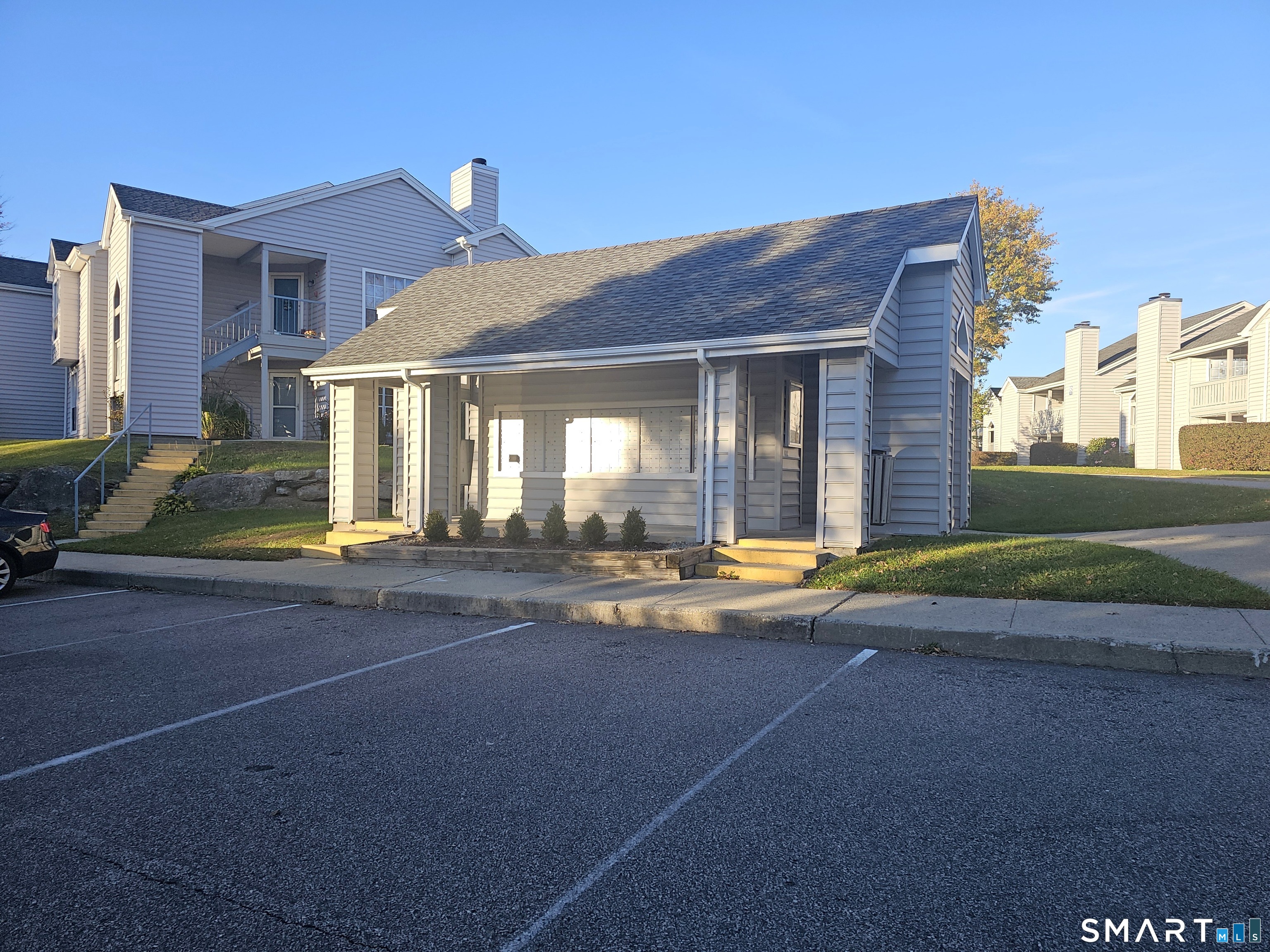 15 Crown Knoll Court Groton CT 06340