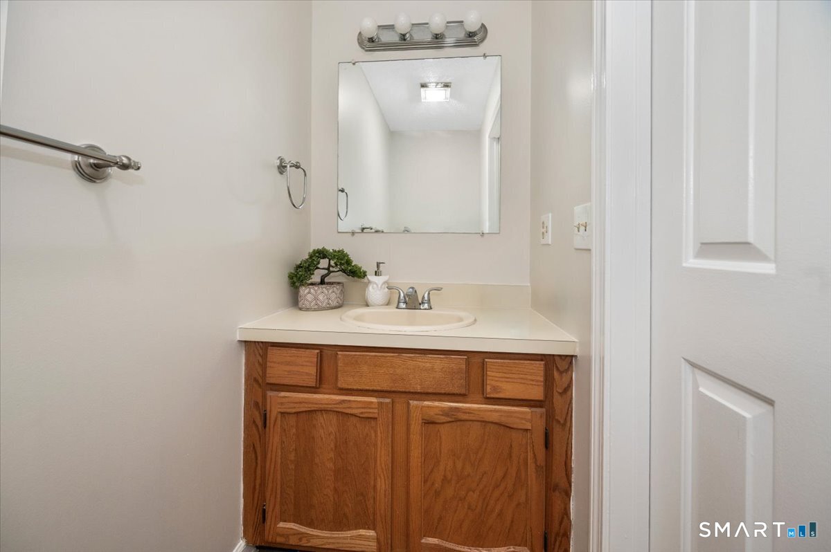 9 The Hamlet Unit C Enfield CT 06082