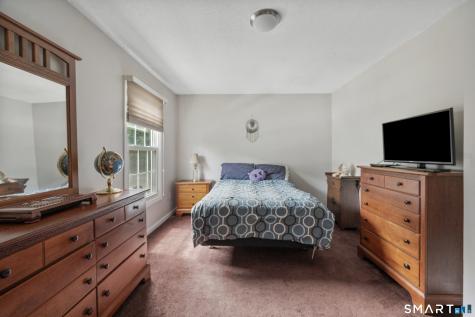 9 The Hamlet Unit C Enfield CT 06082