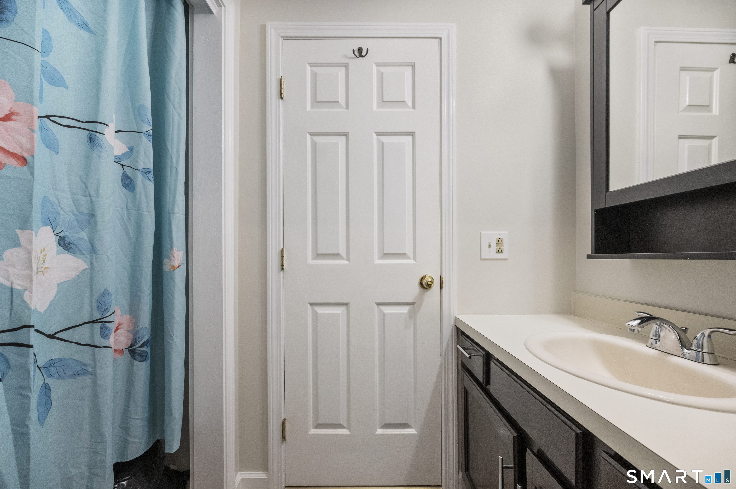 9 The Hamlet Unit C Enfield CT 06082
