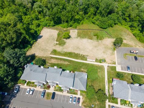 9 The Hamlet Unit C Enfield CT 06082