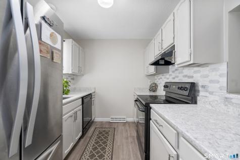 9 The Hamlet Unit C Enfield CT 06082