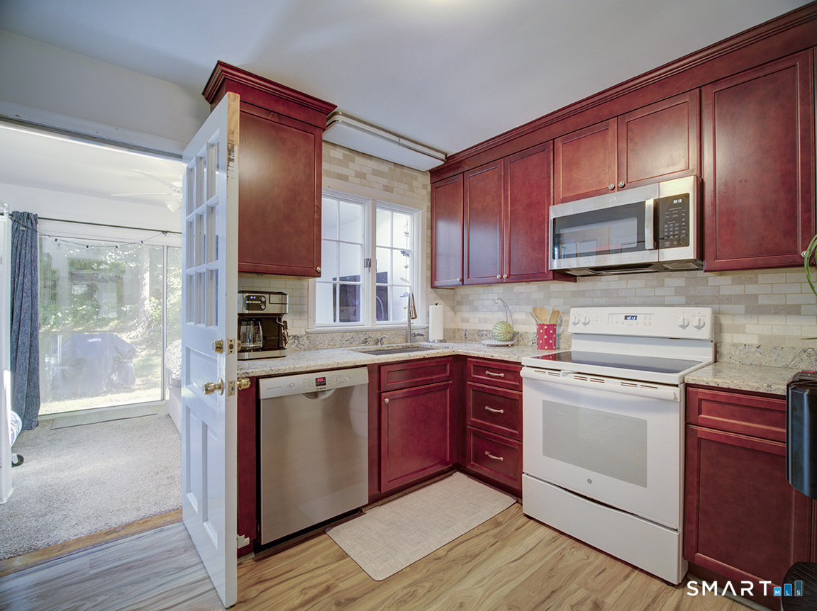 13 Douglas Drive Brookfield CT 06804