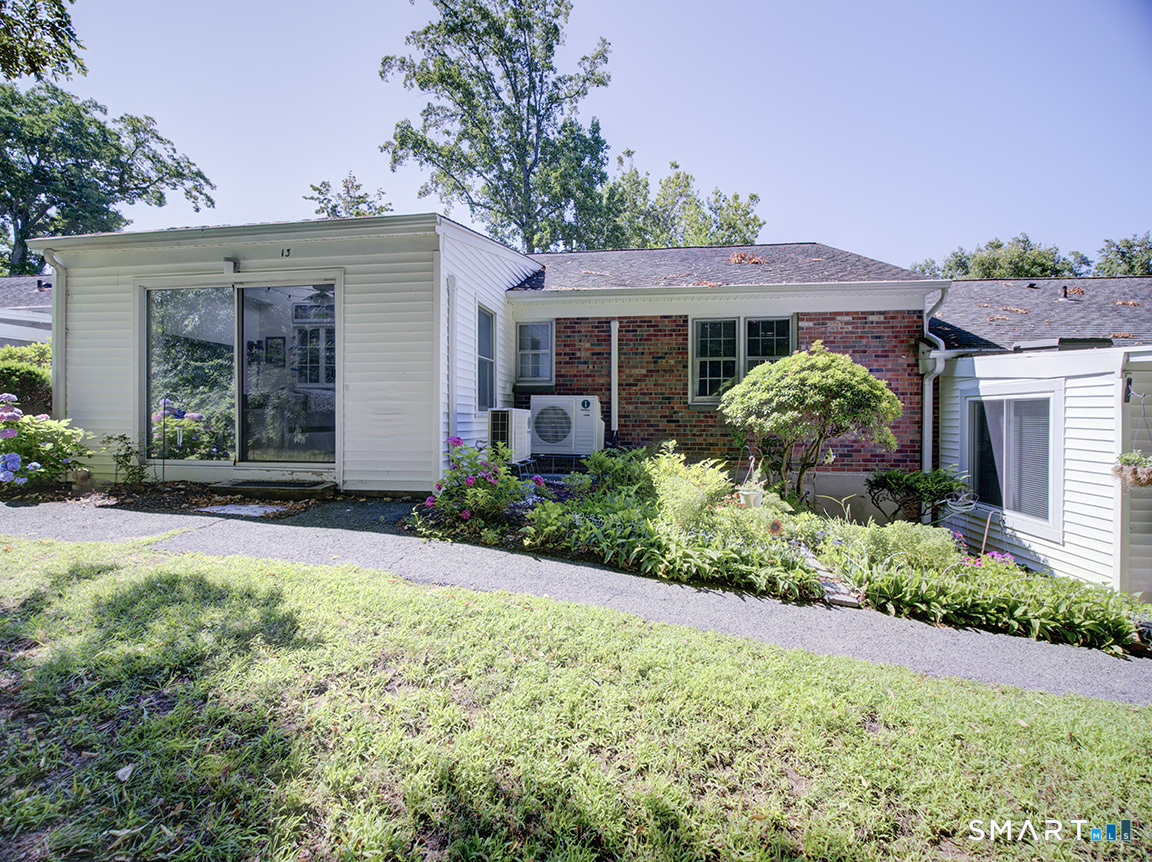 13 Douglas Drive Brookfield CT 06804