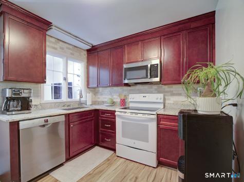 13 Douglas Drive Brookfield CT 06804