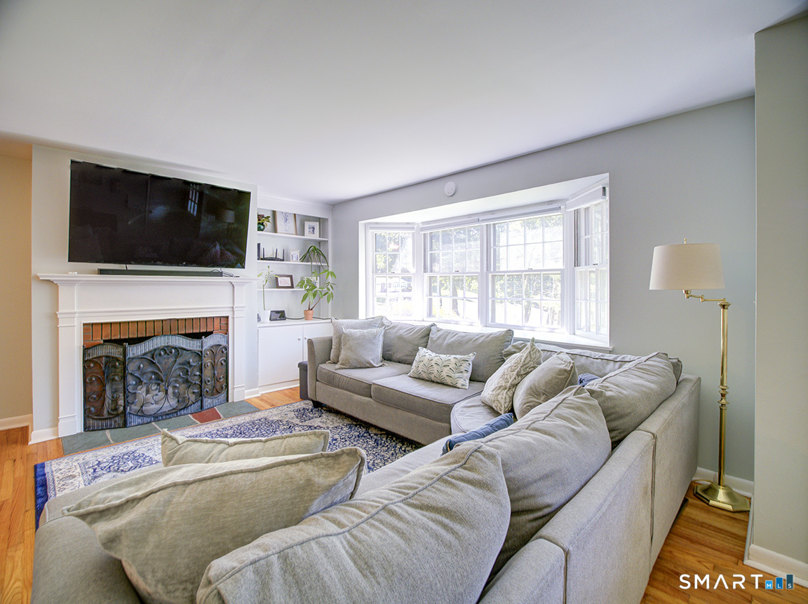 13 Douglas Drive Brookfield CT 06804
