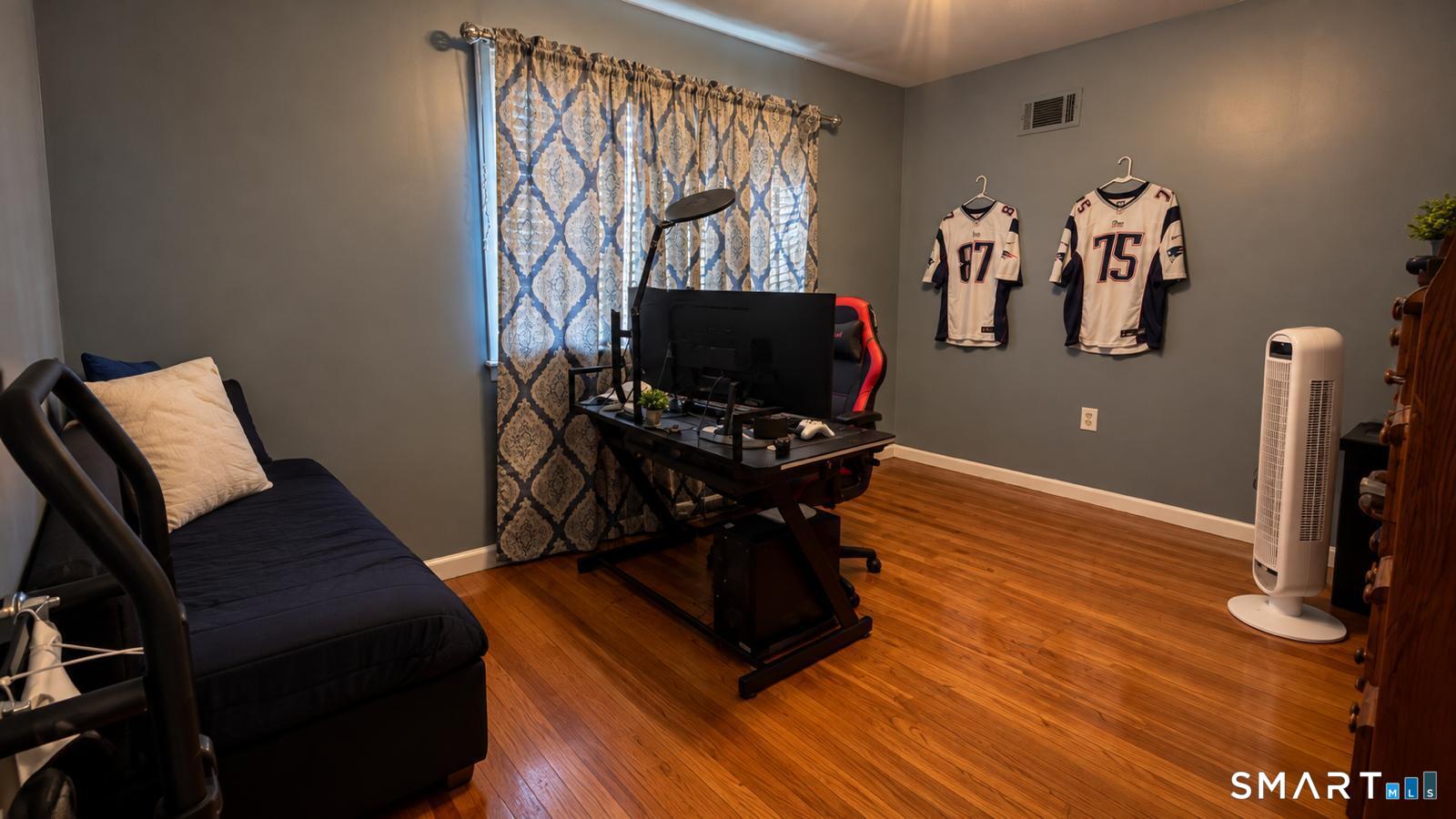225 Barnes Avenue New Haven CT 06513