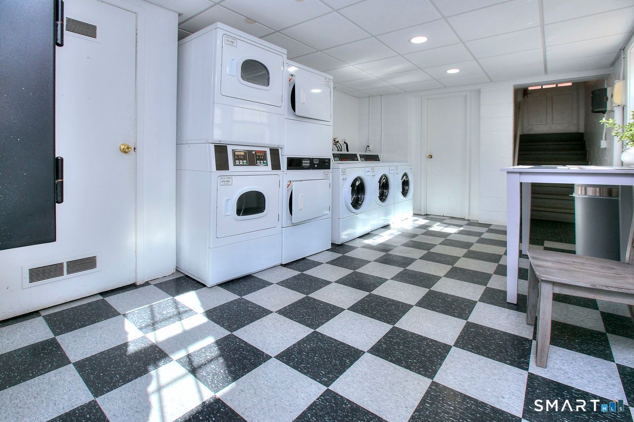 236 Park Street New Canaan CT 06840