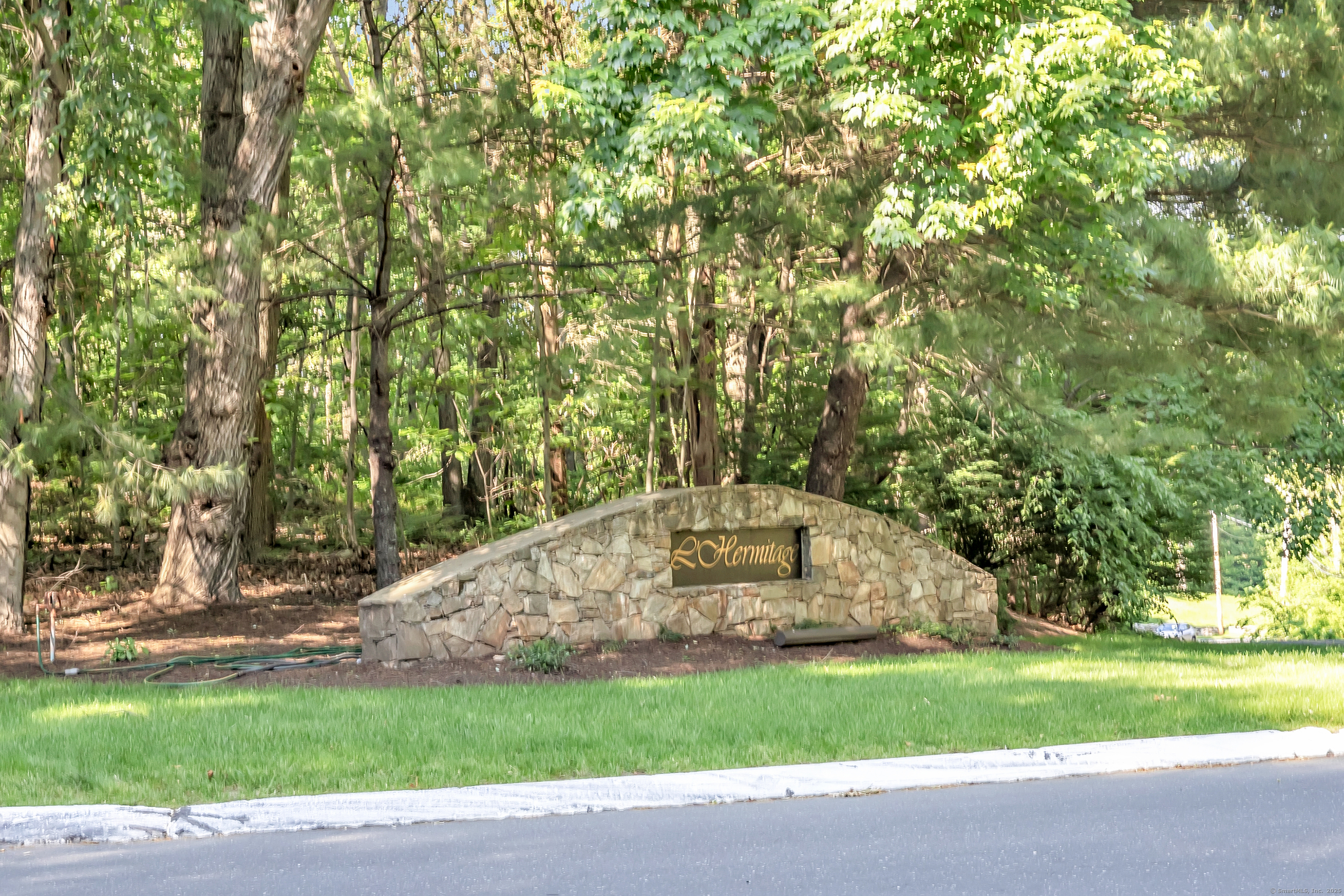 7 Montagne Drive Shelton CT 06484