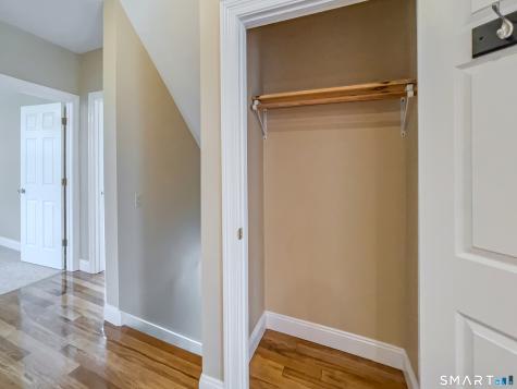 4 Harbor View Lane Norwich CT 06360
