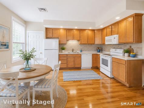 4 Harbor View Lane Norwich CT 06360