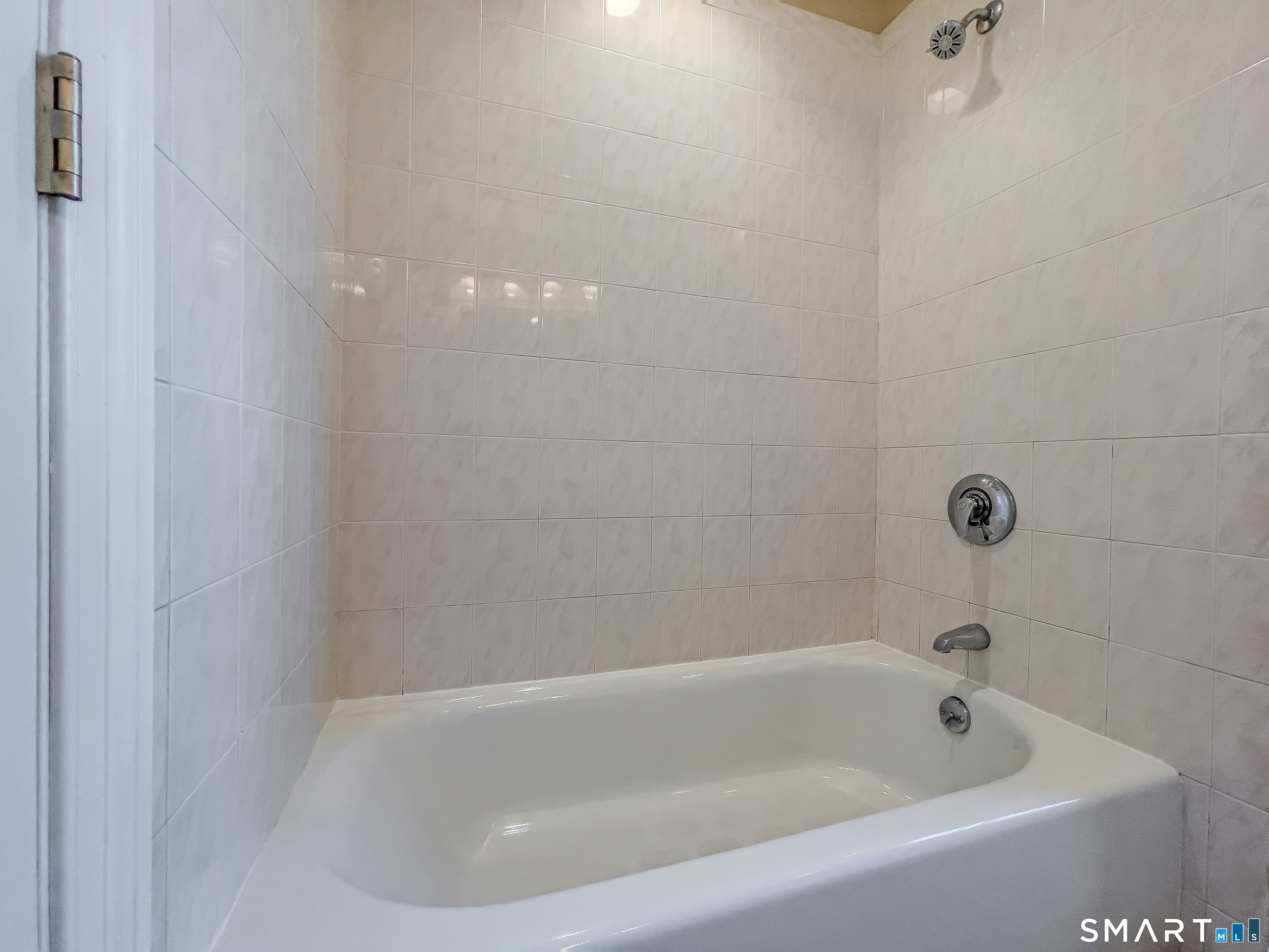 4 Harbor View Lane Norwich CT 06360