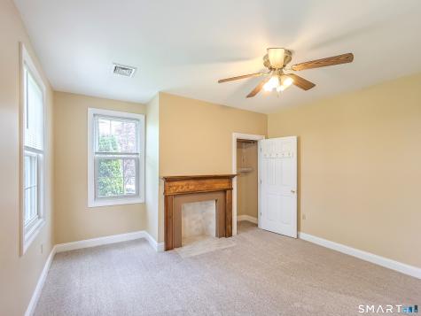 4 Harbor View Lane Norwich CT 06360