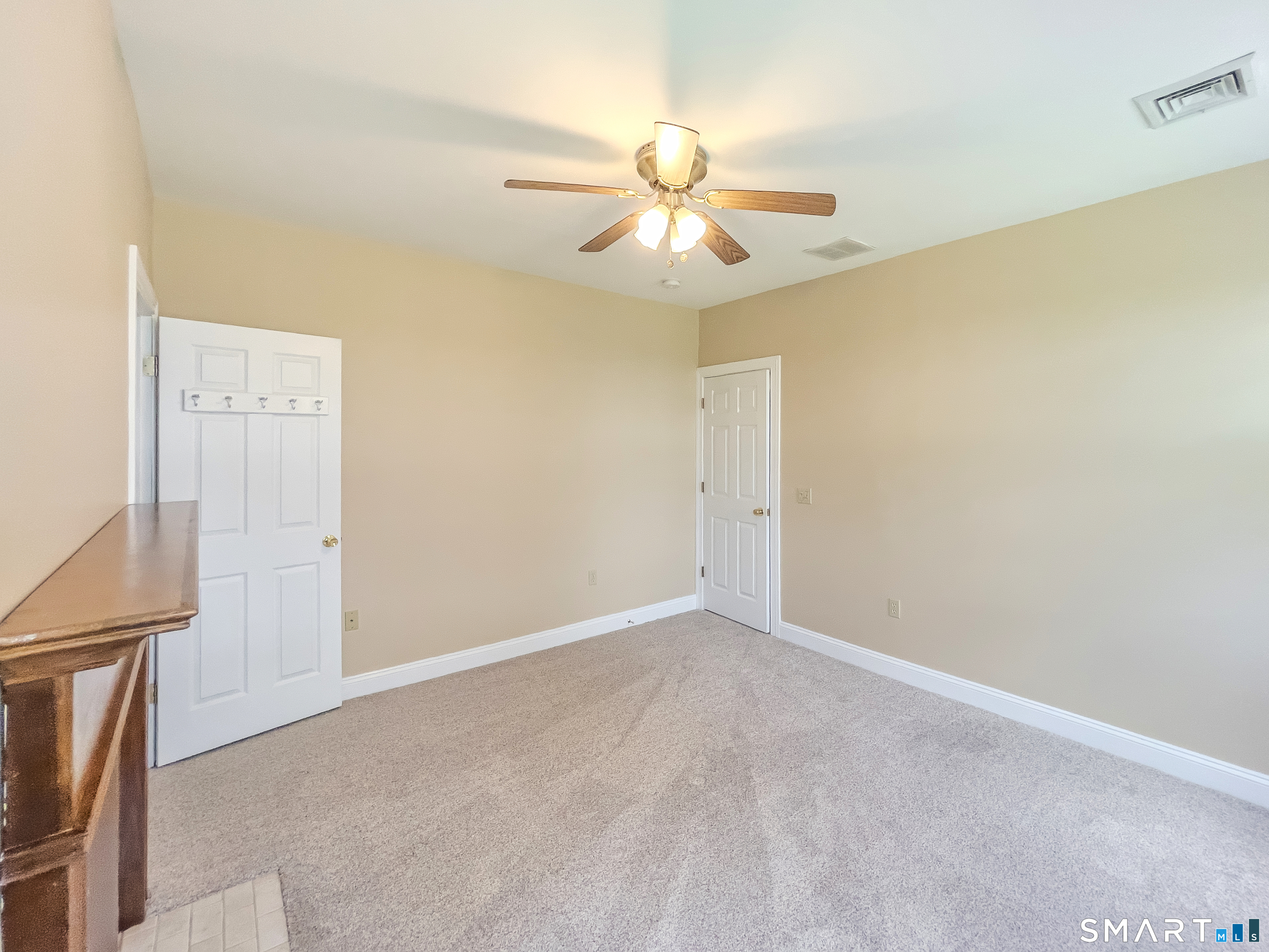 4 Harbor View Lane Norwich CT 06360