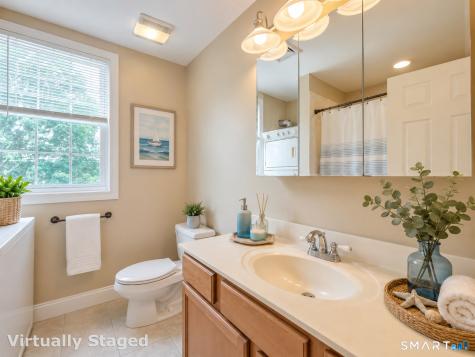 4 Harbor View Lane Norwich CT 06360