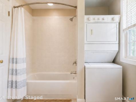 4 Harbor View Lane Norwich CT 06360