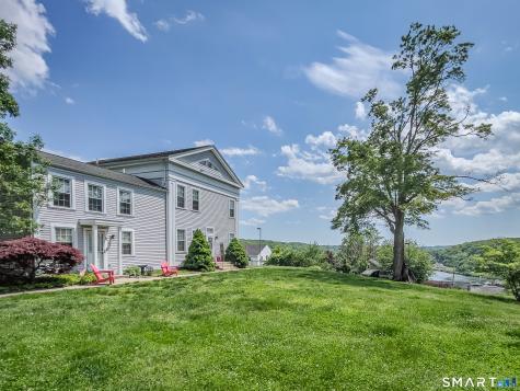 4 Harbor View Lane Norwich CT 06360