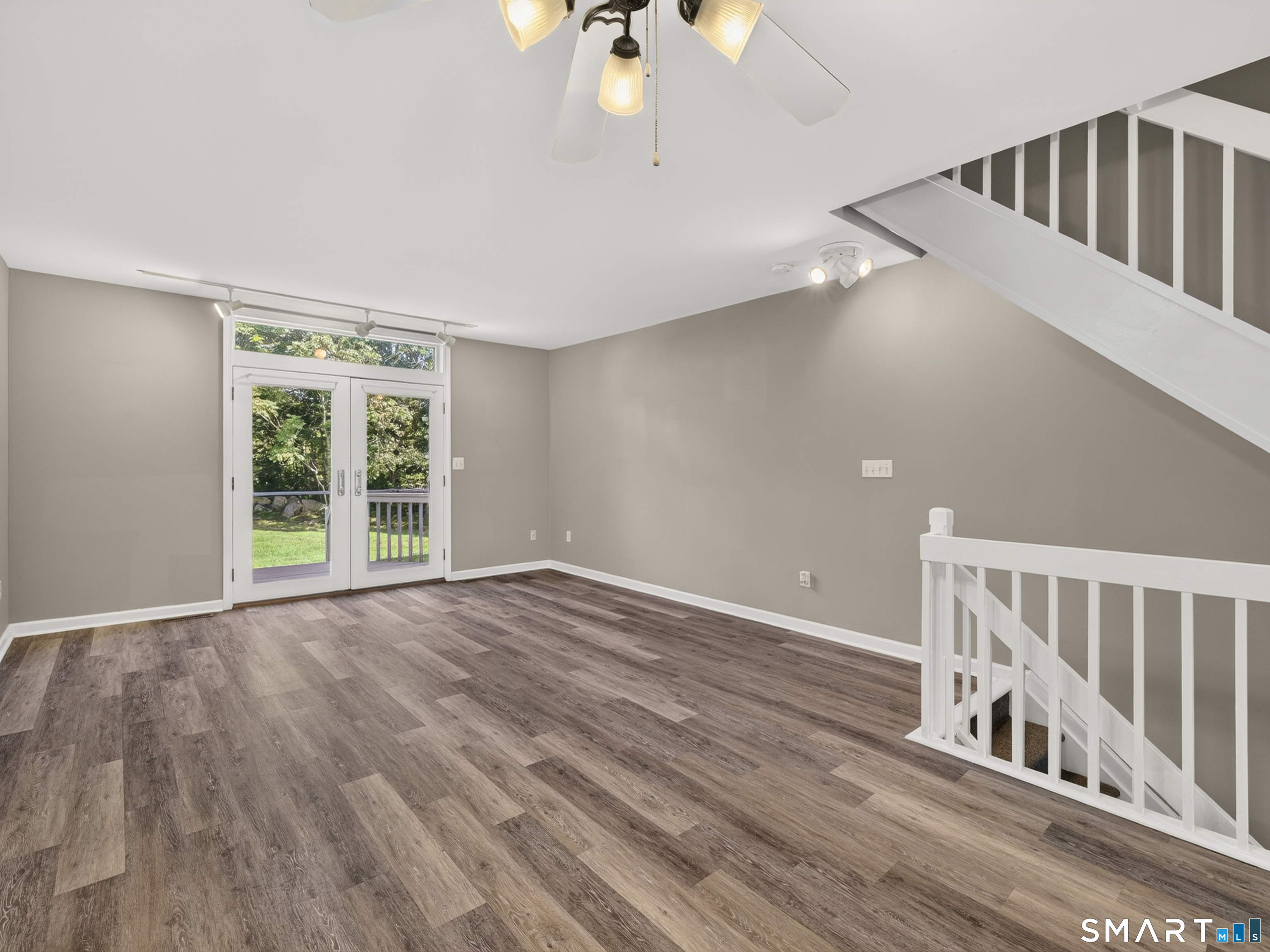 73 Cobblestone Drive Groton CT 06340