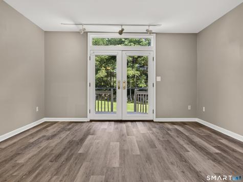 73 Cobblestone Drive Groton CT 06340