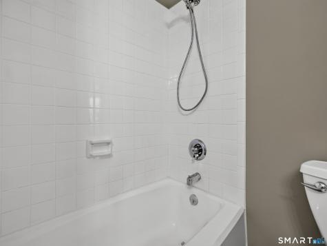 73 Cobblestone Drive Groton CT 06340