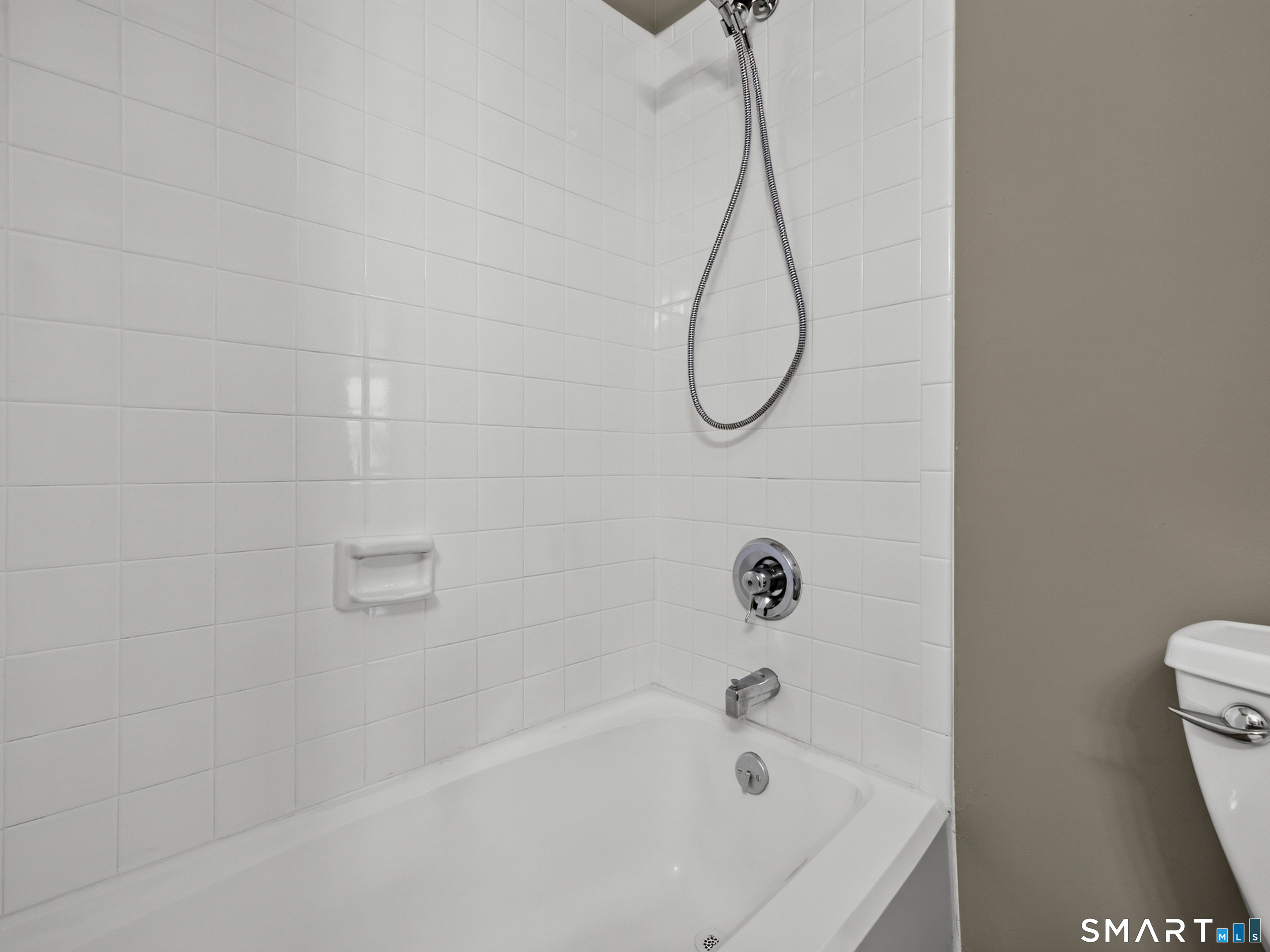 73 Cobblestone Drive Groton CT 06340