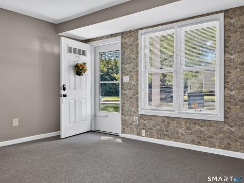73 Cobblestone Drive Groton CT 06340