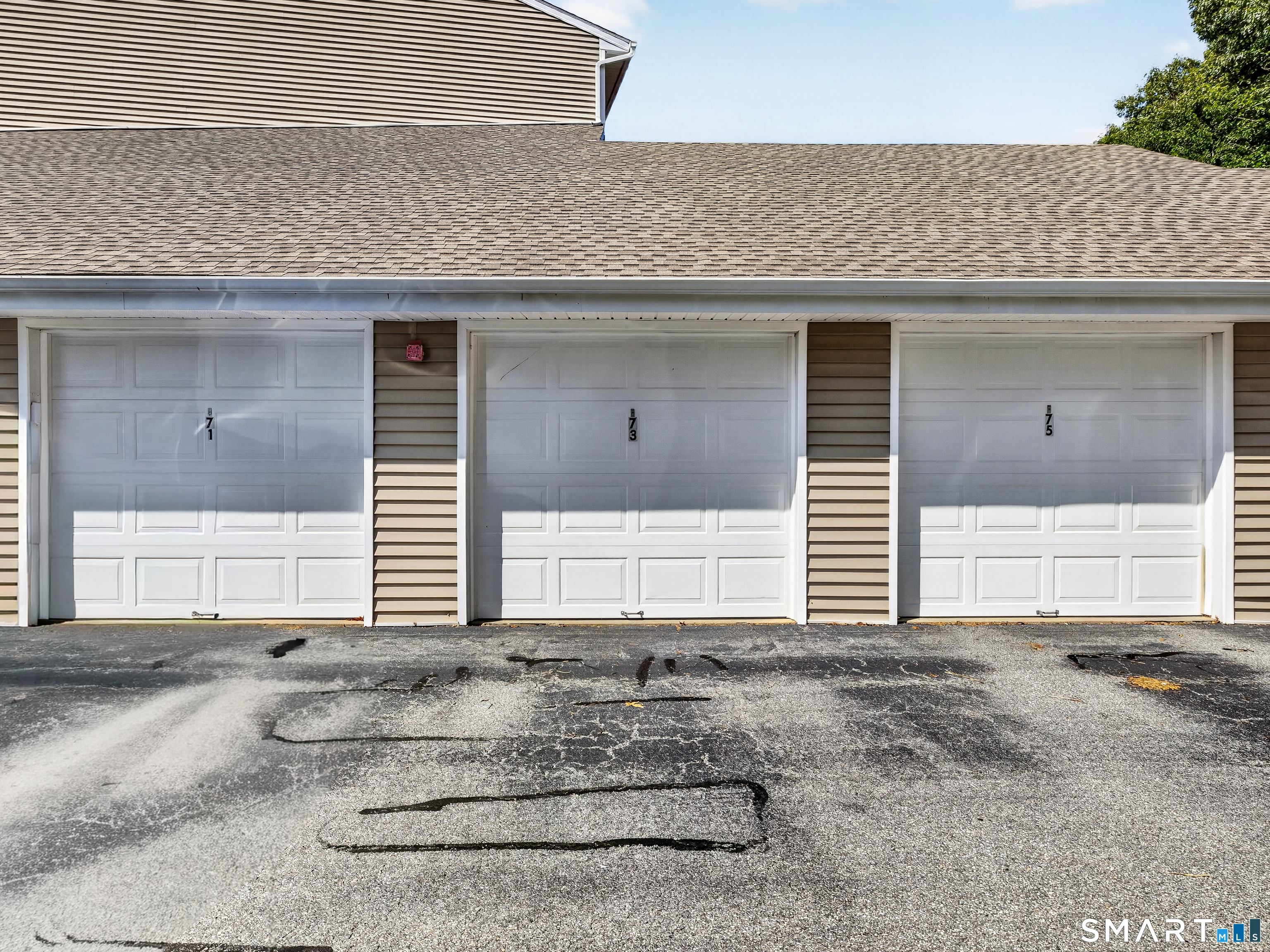73 Cobblestone Drive Groton CT 06340